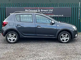 Used 2019 Dacia Sandero Stepway Essential Grey - Interior and Exterior details 6