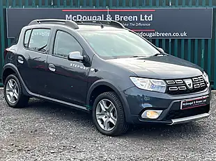 Used 2019 Dacia Sandero Stepway Essential Grey - Interior and Exterior details 7