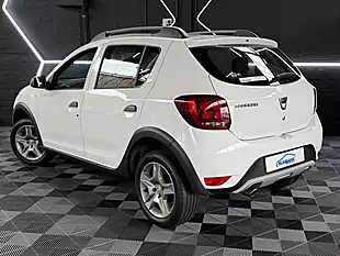Used 2019 Dacia Sandero Stepway Essential White - Interior and Exterior details 11