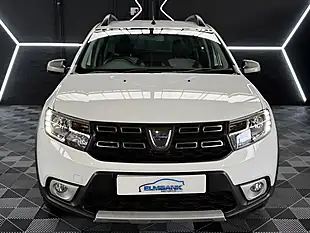 Used 2019 Dacia Sandero Stepway Essential White - Interior and Exterior details 19