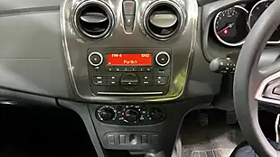 Used 2019 Dacia Sandero Stepway Stepway Essential Grey - Interior and Exterior details 11
