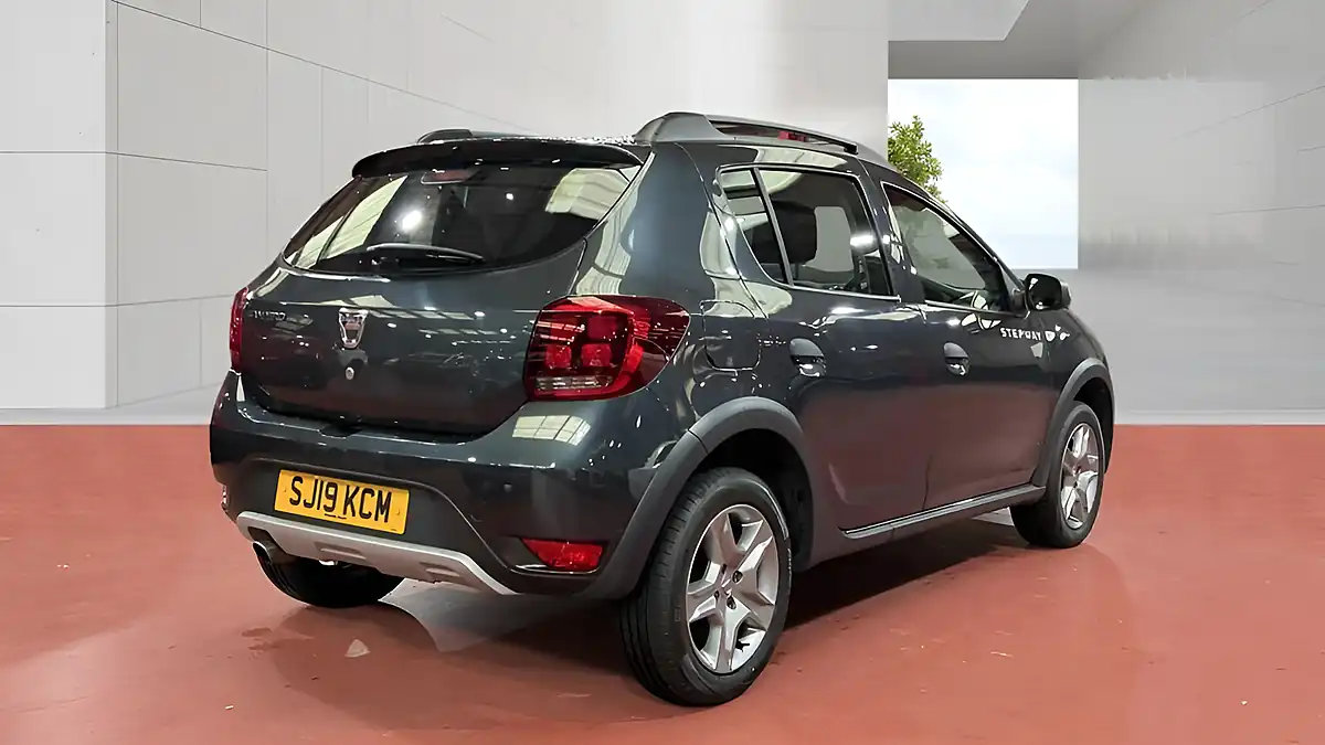 Used 2019 Dacia Sandero Stepway Stepway Essential Grey - Interior and Exterior details 4