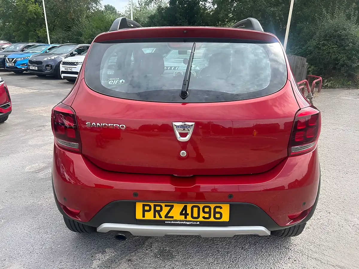 Used 2019 Dacia Sandero Stepway Techroad Red - Interior and Exterior details 4