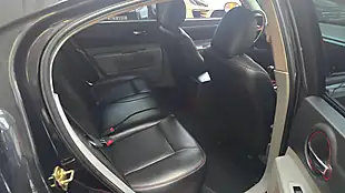 Used 2019 Dodge Charger Saloon Black - Interior and Exterior details 5