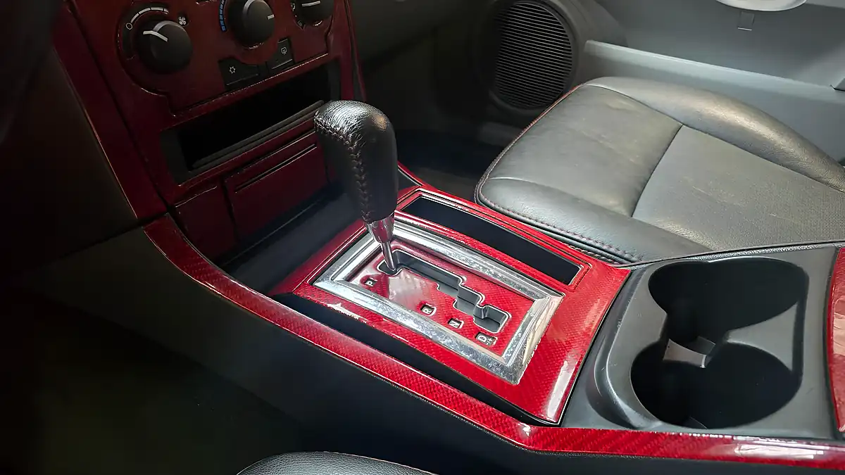 Used 2019 Dodge Charger Saloon Black - Interior and Exterior details 8