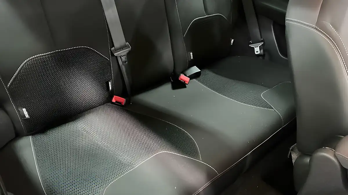Used 2019 DS Automobiles DS 3 Connected Chic White - Interior and Exterior details 11