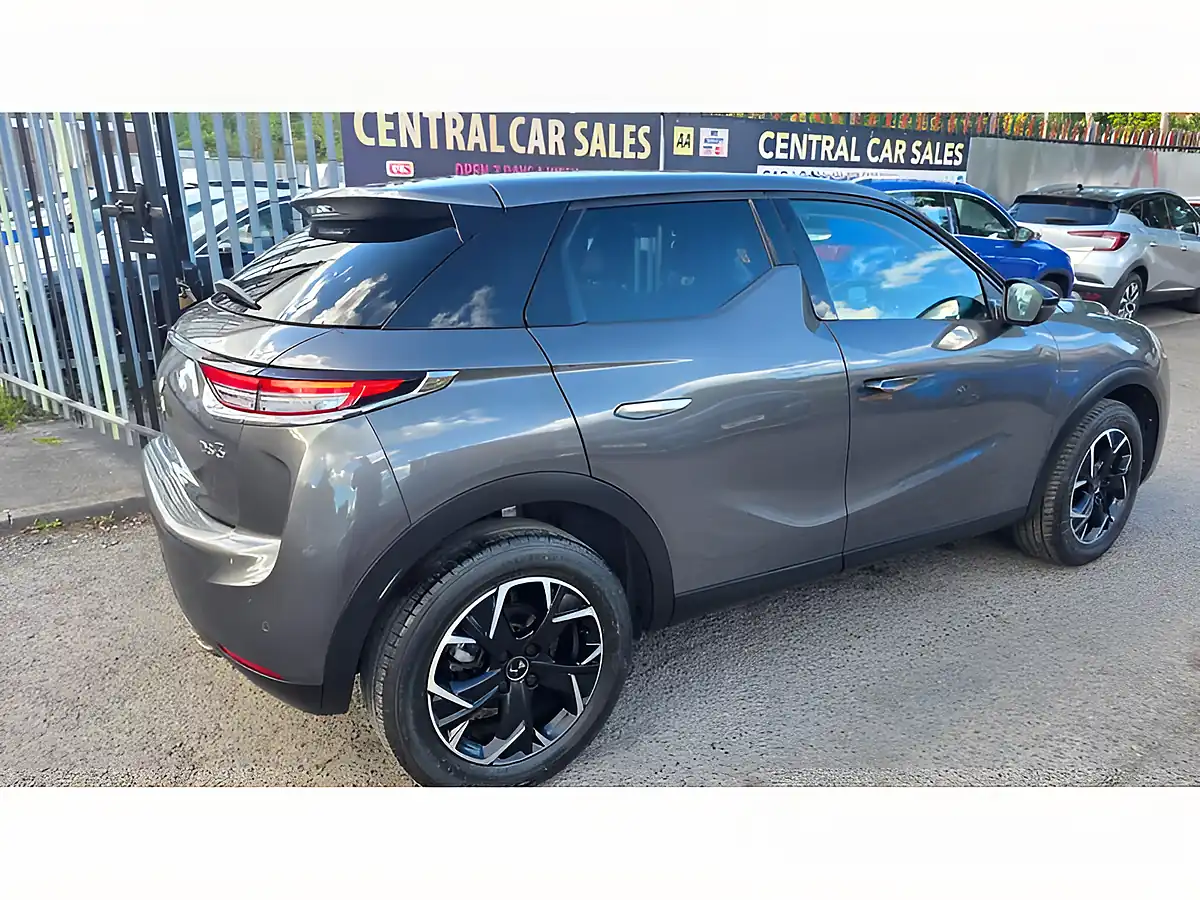 Used 2019 DS Automobiles DS 3 Crossback Prestige Grey - Interior and Exterior details 10