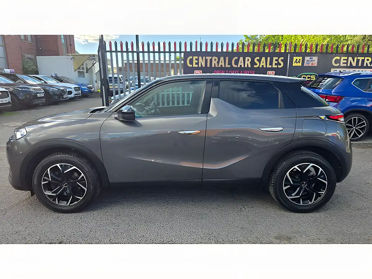Used 2019 DS Automobiles DS 3 Crossback Prestige Grey - Interior and Exterior details 16
