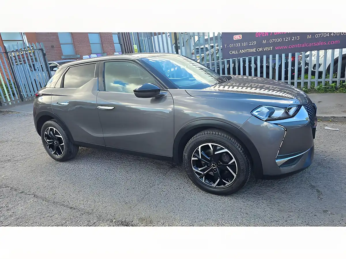 Used 2019 DS Automobiles DS 3 Crossback Prestige Grey - Interior and Exterior details 3