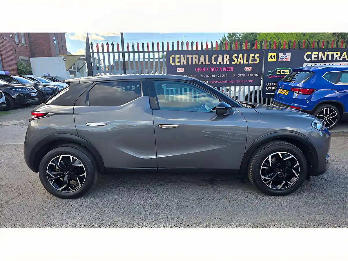 Used 2019 DS Automobiles DS 3 Crossback Prestige Grey - Interior and Exterior details 5