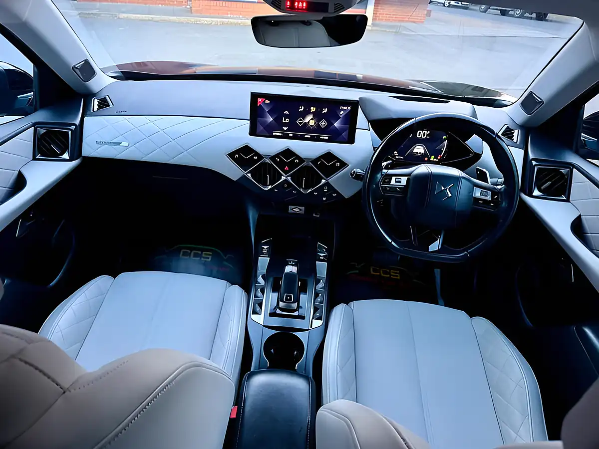 Used 2019 DS Automobiles DS 3 Crossback Prestige Purple - Interior and Exterior details 2