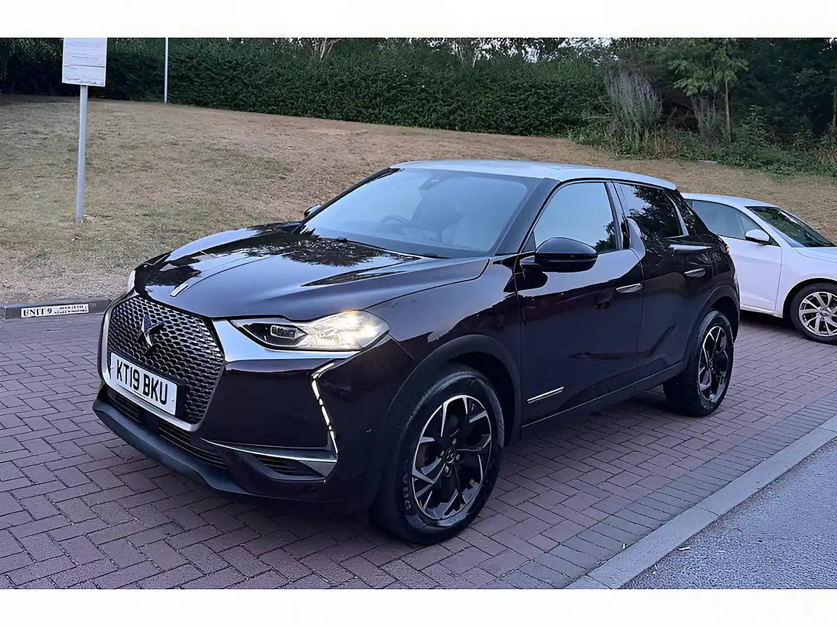 Used 2019 DS Automobiles DS 3 Crossback Prestige Purple - Interior and Exterior details 3