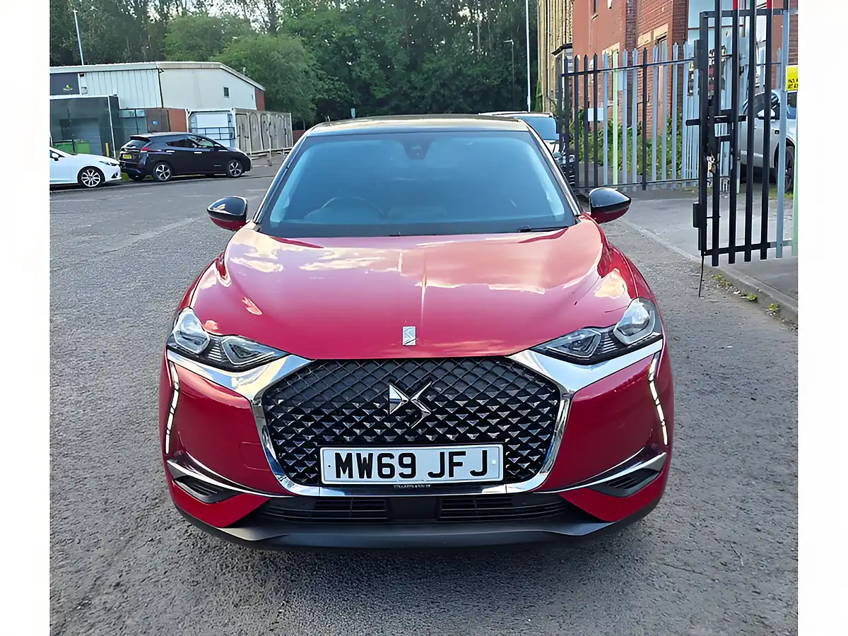 Used 2019 DS Automobiles DS 3 Crossback Prestige Red - Front View
