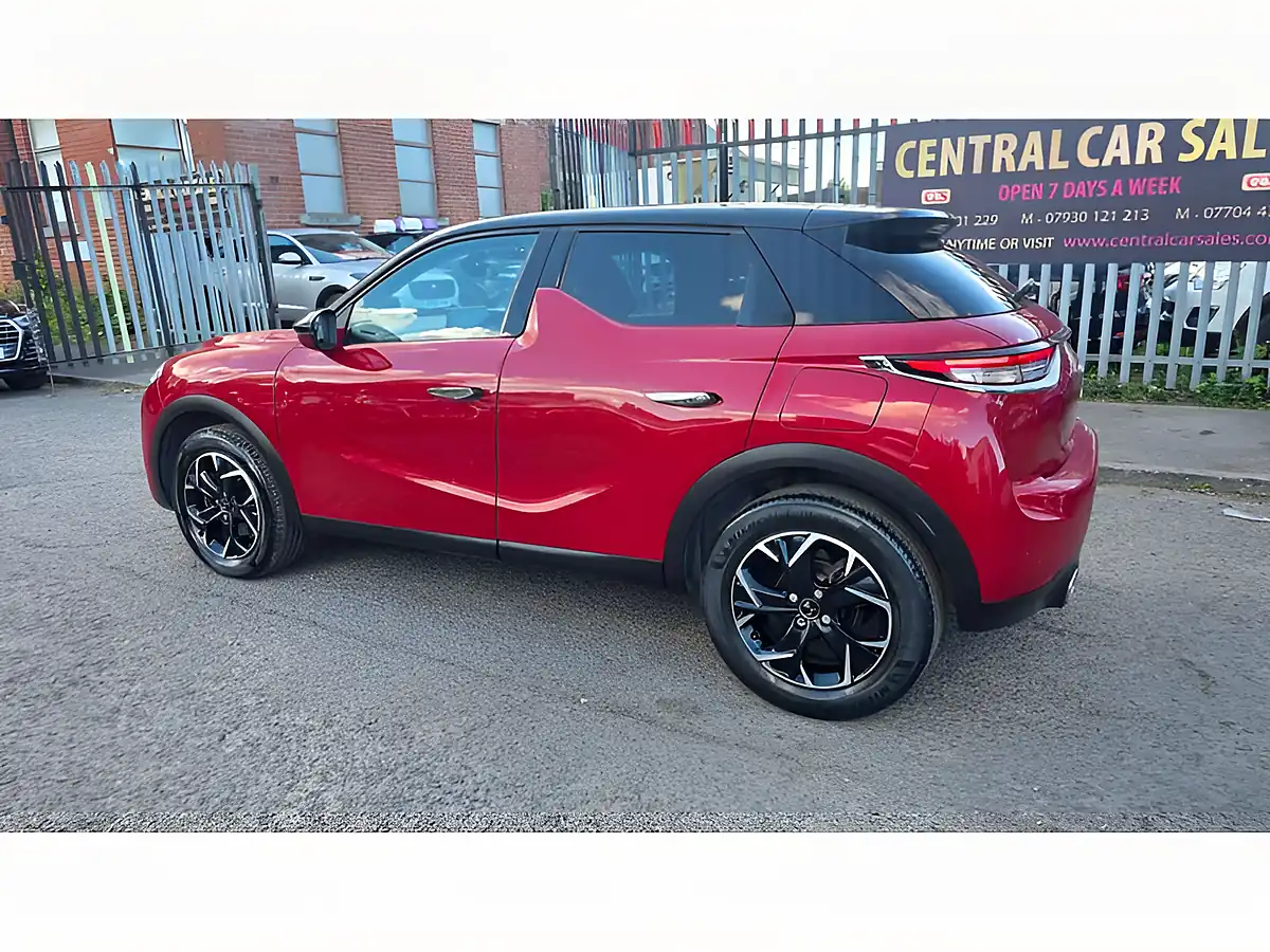 Used 2019 DS Automobiles DS 3 Crossback Prestige Red - Interior and Exterior details 13