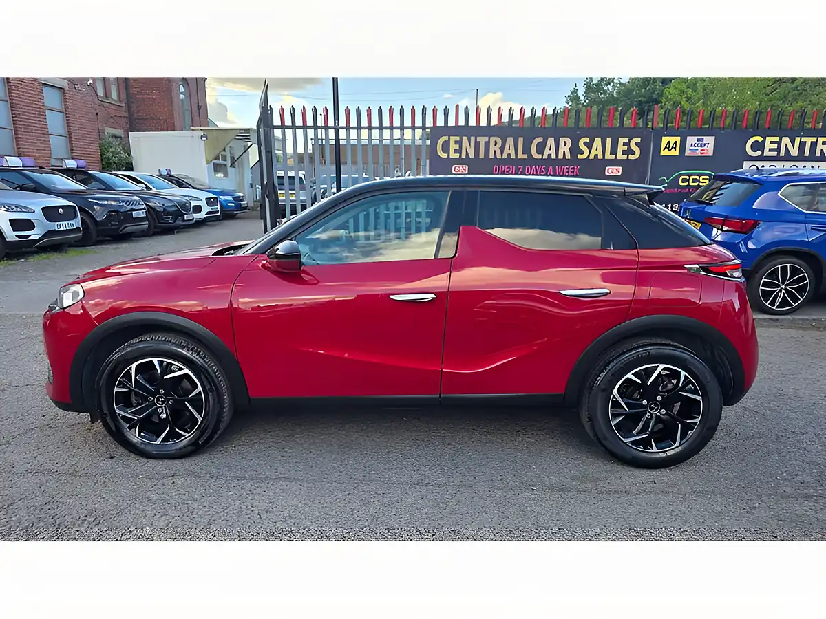 Used 2019 DS Automobiles DS 3 Crossback Prestige Red - Interior and Exterior details 15