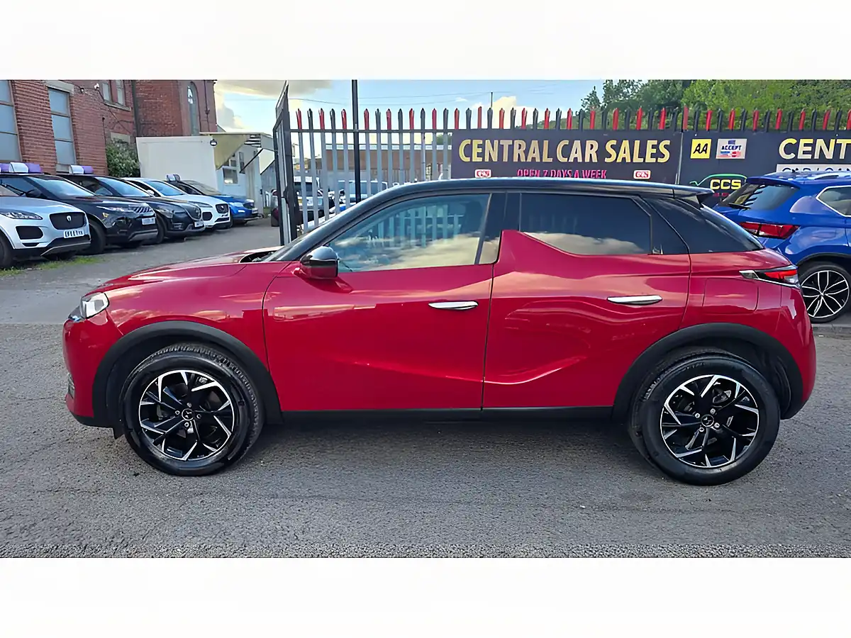 Used 2019 DS Automobiles DS 3 Crossback Prestige Red - Interior and Exterior details 16