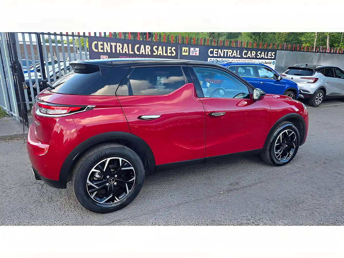 Used 2019 DS Automobiles DS 3 Crossback Prestige Red - Interior and Exterior details 7