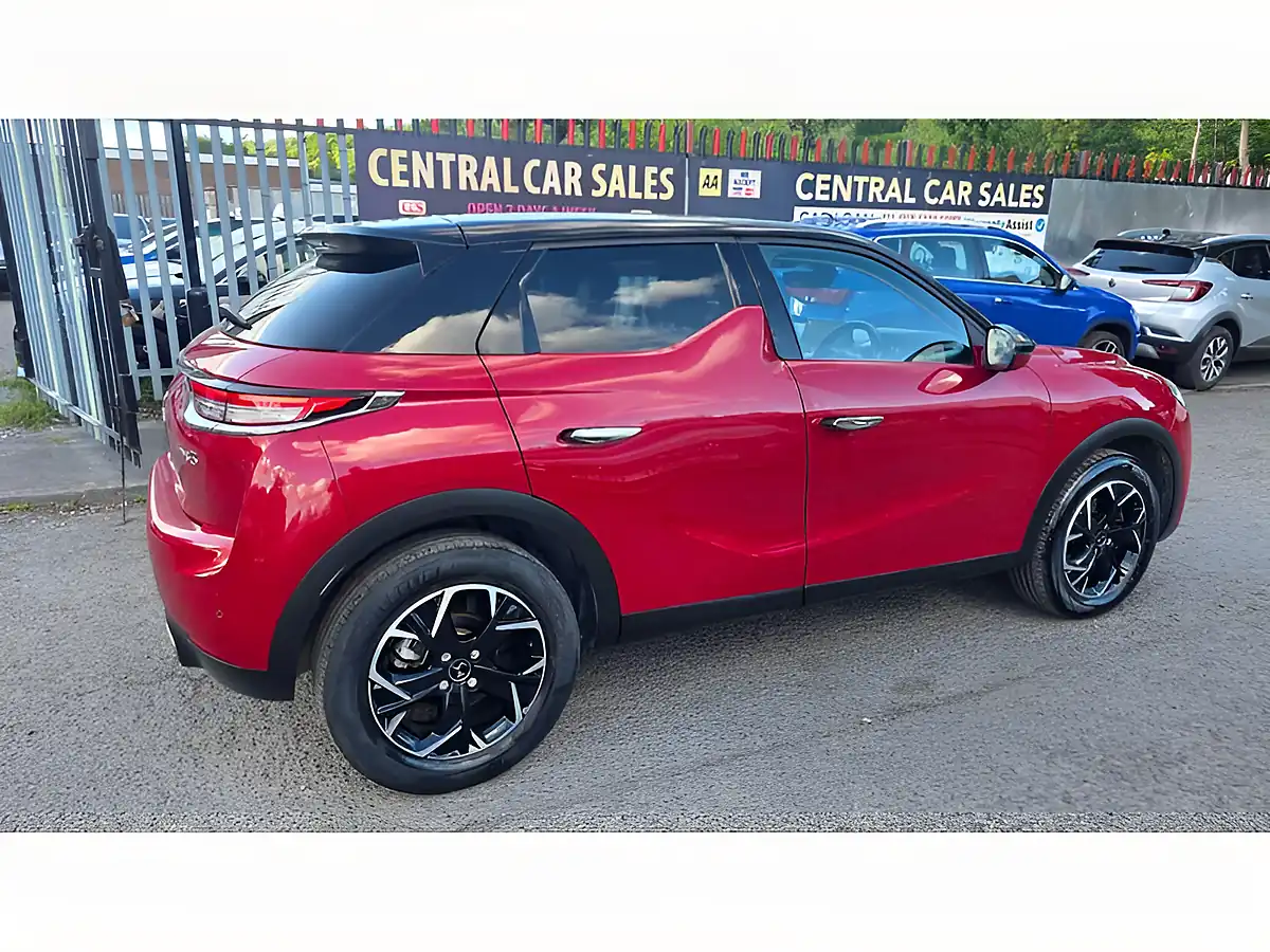 Used 2019 DS Automobiles DS 3 Crossback Prestige Red - Interior and Exterior details 8
