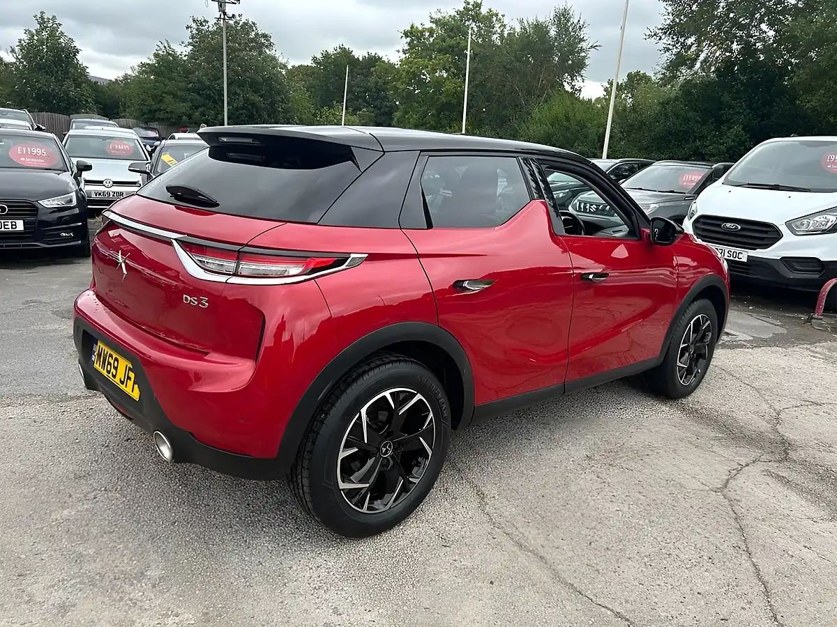 Used 2019 DS Automobiles DS 3 Crossback Prestige Red - Interior and Exterior details 3