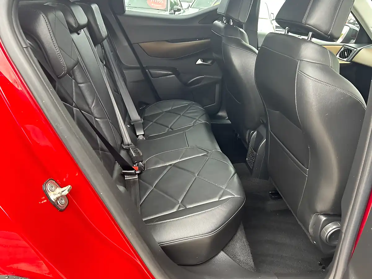 Used 2019 DS Automobiles DS 3 Crossback Prestige Red - Interior and Exterior details 7