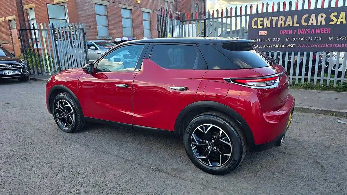 Used 2019 DS Automobiles DS 3 Crossback Prestige Red - Interior and Exterior details 10