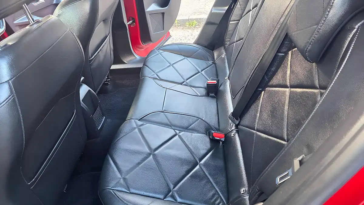 Used 2019 DS Automobiles DS 3 Crossback Prestige Red - Interior and Exterior details 18