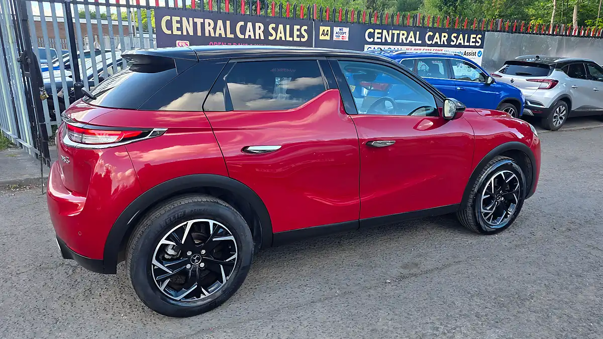 Used 2019 DS Automobiles DS 3 Crossback Prestige Red - Interior and Exterior details 8