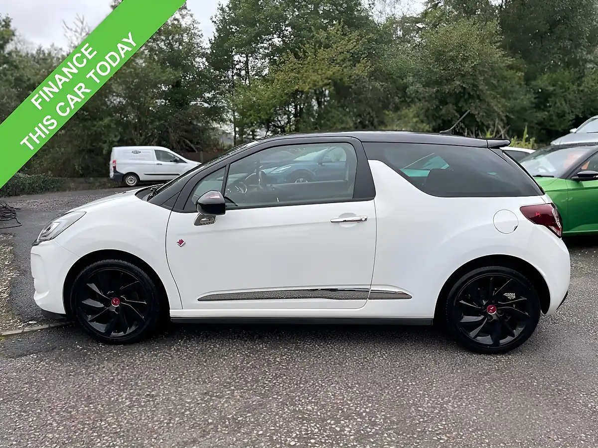 Used 2019 DS Automobiles DS 3 Performance Line Pearl White With Black Roof - Interior and Exterior details 5