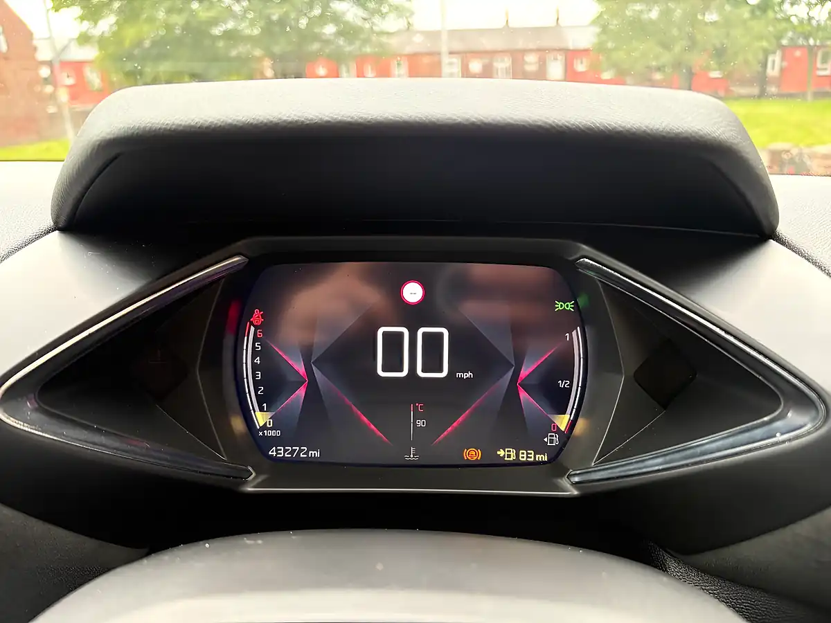 Used 2019 DS Automobiles DS 3 Performance Line White - Interior and Exterior details 14