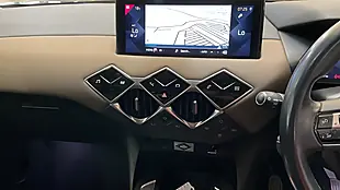Used 2019 DS Automobiles DS 3 Prestige Blue - Interior and Exterior details 10