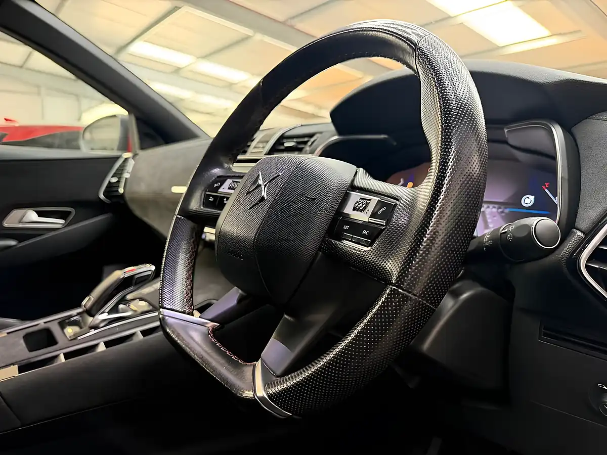 Used 2019 DS Automobiles DS 7 Crossback Performance Line Red - Interior and Exterior details 12