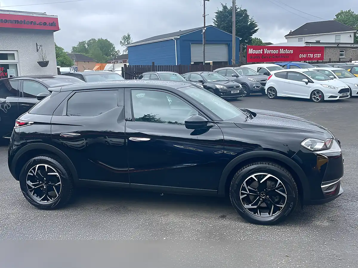 Used 2019 DS DS 3 Prestige Black - Interior and Exterior details 9
