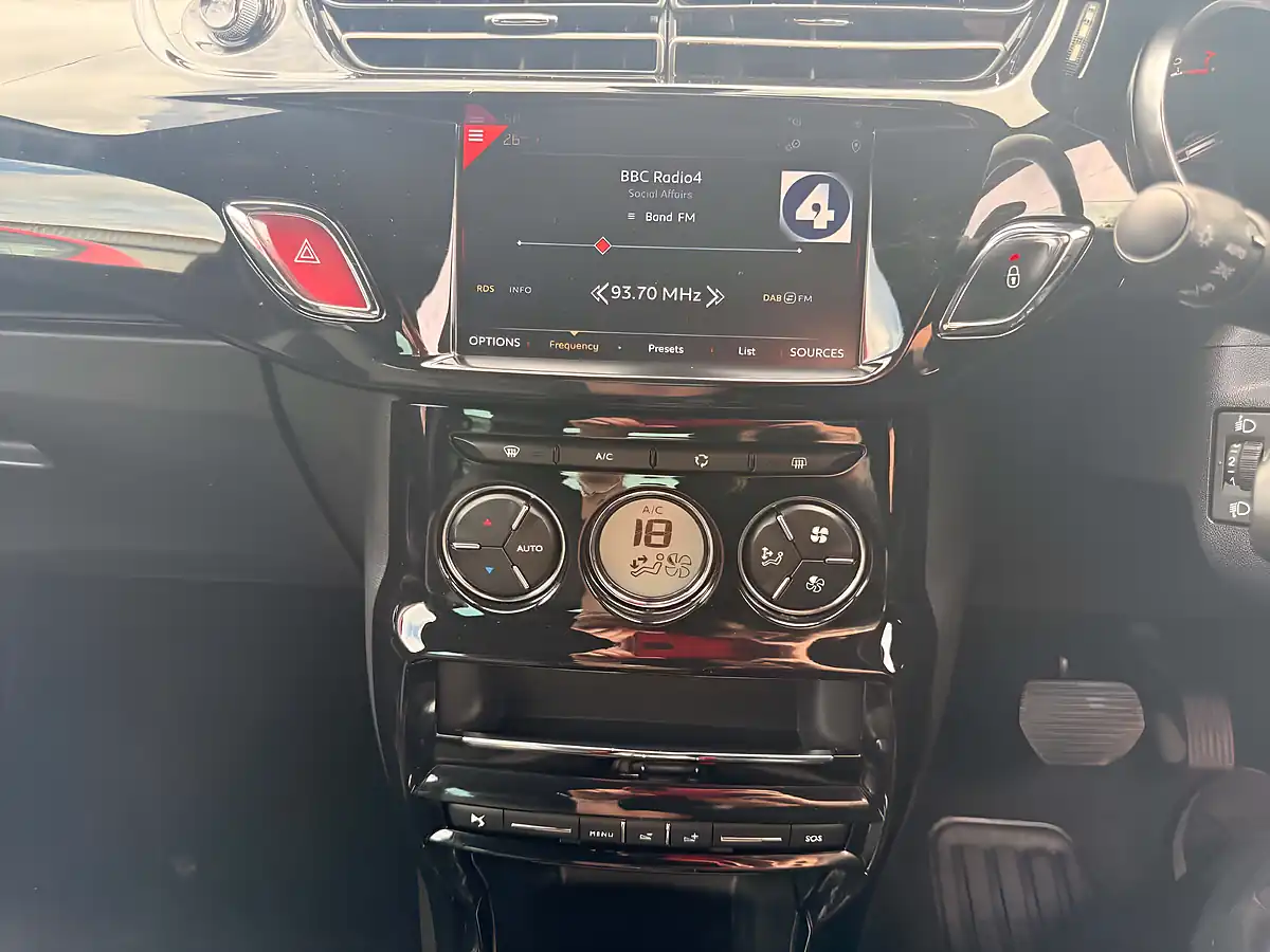 Used 2019 DS DS3 Forever Purple - Interior and Exterior details 15