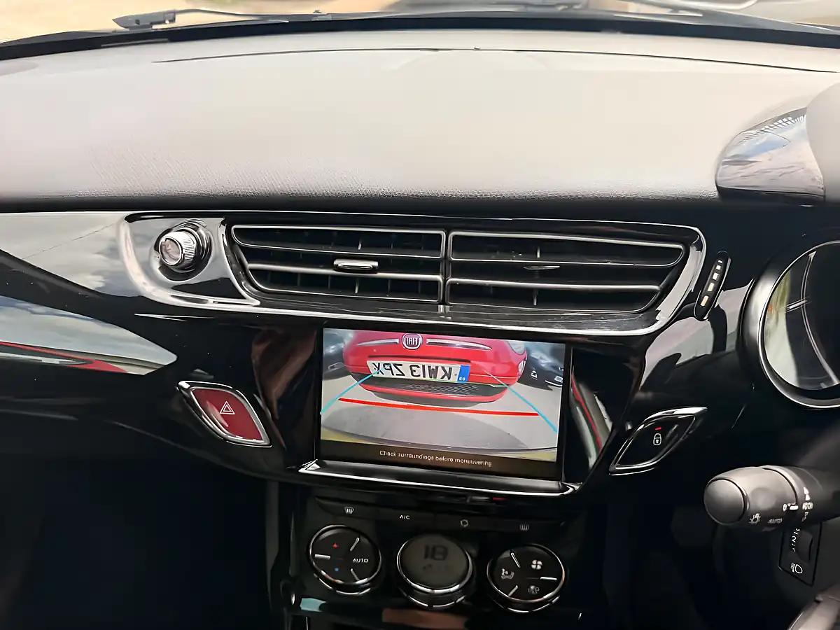 Used 2019 DS DS3 Forever Purple - Interior and Exterior details 17