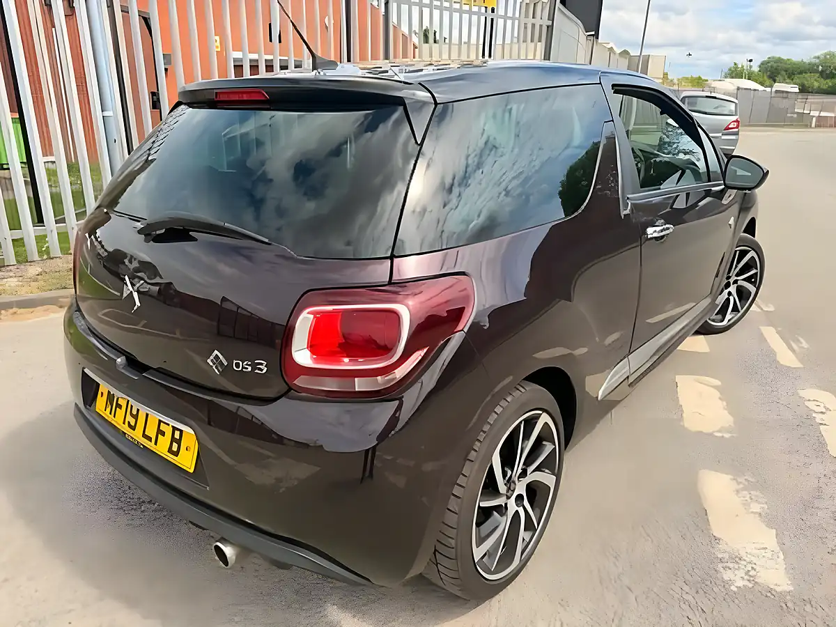 Used 2019 DS DS3 Forever Purple - Interior and Exterior details 8