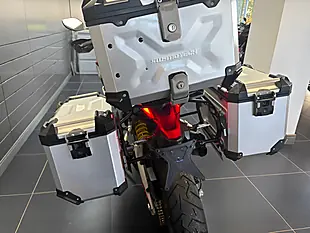 Used 2019 Ducati Multistrada 1260 Enduro Red - Interior and Exterior details 12