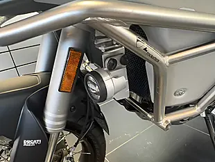 Used 2019 Ducati Multistrada 1260 Enduro Red - Interior and Exterior details 18