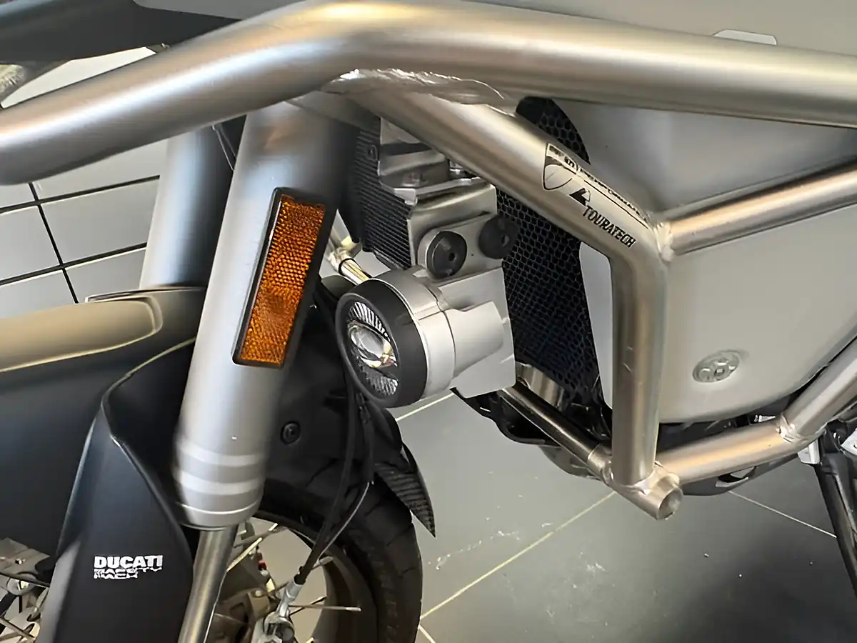 Used 2019 Ducati Multistrada 1260 Enduro Red - Interior and Exterior details 18