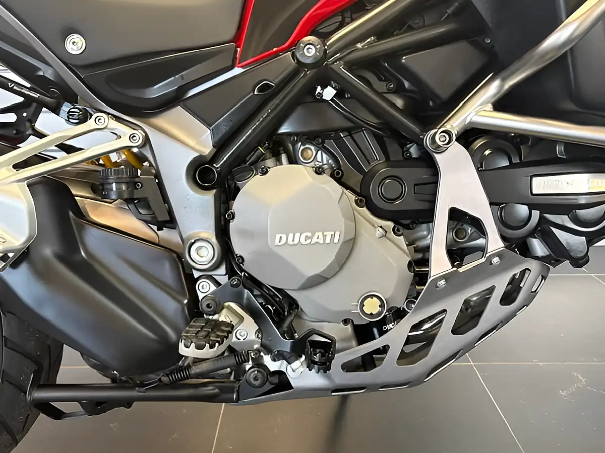 Used 2019 Ducati Multistrada 1260 Enduro Red - Interior and Exterior details 2