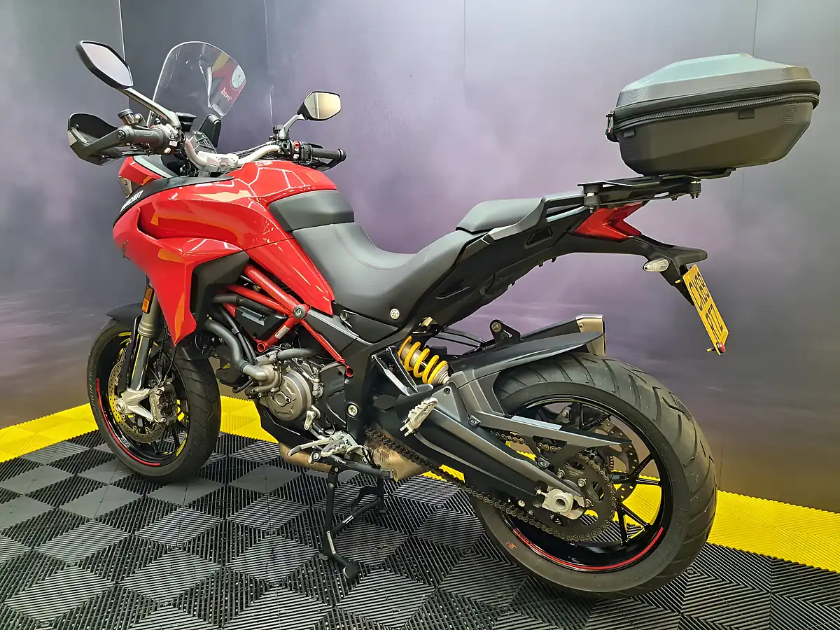 Used 2019 Ducati Multistrada 950 S Red - Interior and Exterior details 15