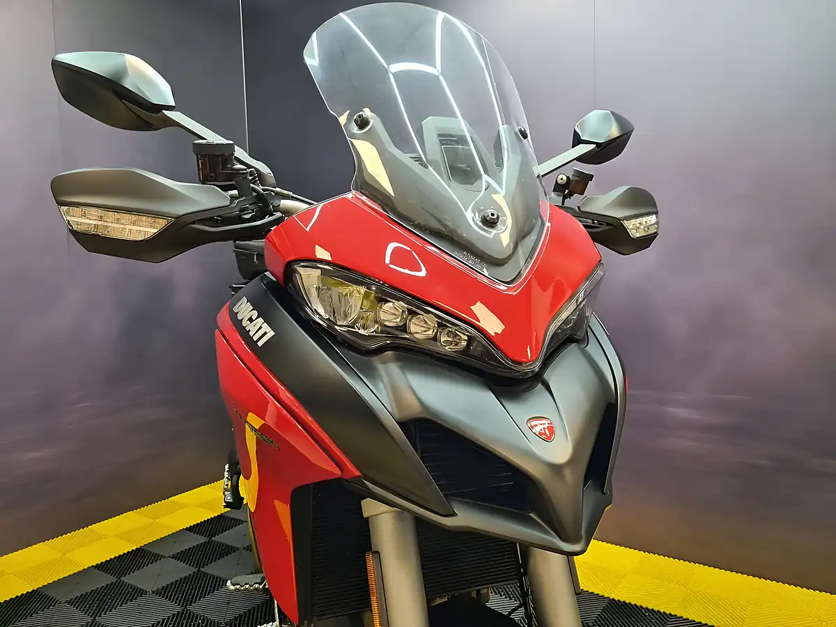 Used 2019 Ducati Multistrada 950 S Red - Interior and Exterior details 9