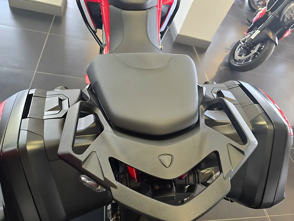 Used 2019 Ducati Multistrada Red - Interior and Exterior details 13