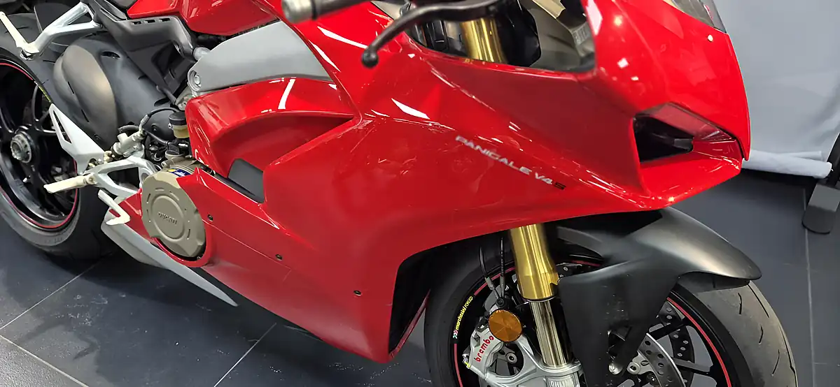 Used 2019 Ducati Panigale V4 S - Interior and Exterior details 8