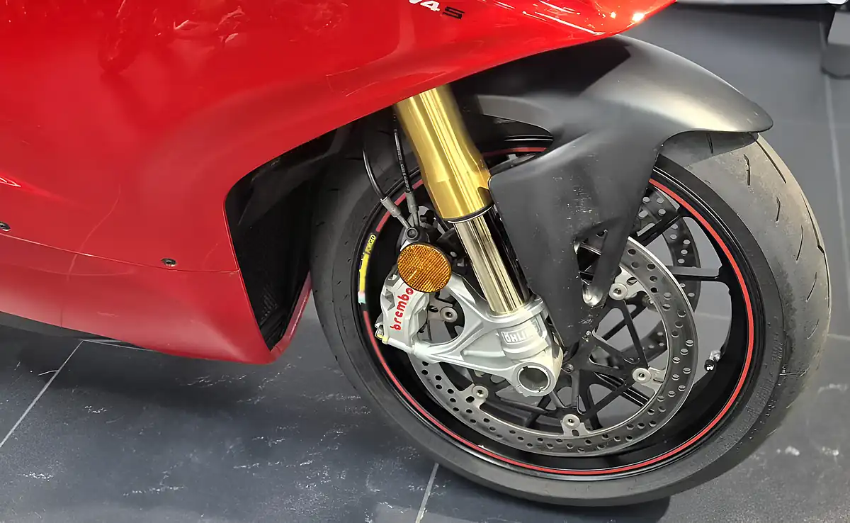 Used 2019 Ducati Panigale V4 S - Interior and Exterior details 9