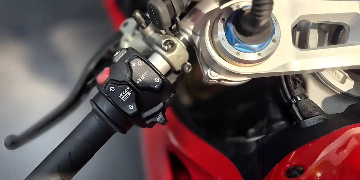 Used 2019 Ducati Panigale V4 S - Interior and Exterior details 15