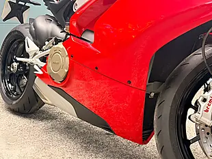 Used 2019 Ducati Panigale V4 Super Sports Red - Interior and Exterior details 12