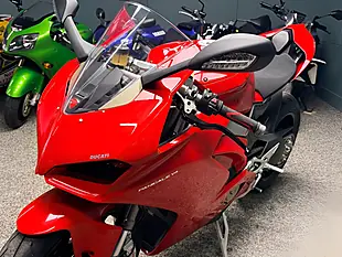 Used 2019 Ducati Panigale V4 Super Sports Red - Interior and Exterior details 18