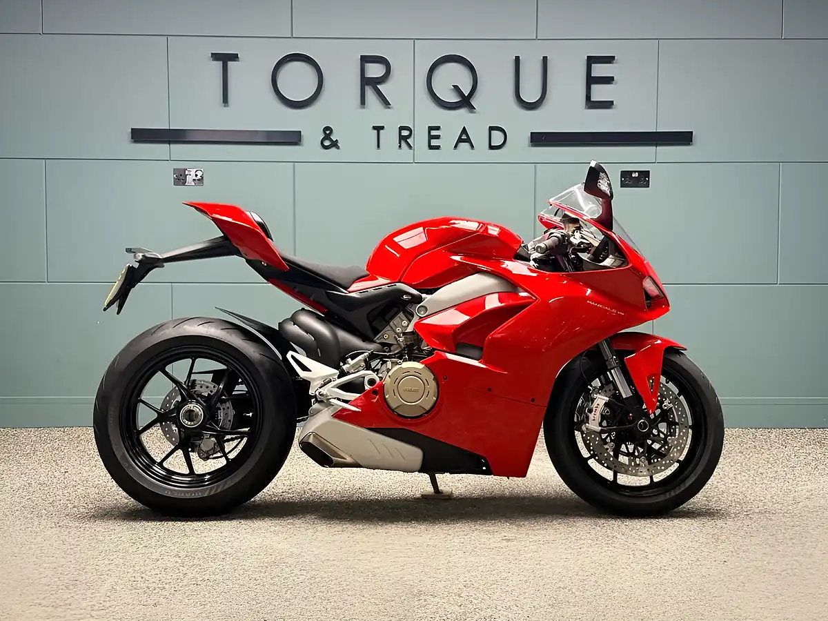 Used 2019 Ducati Panigale V4 Super Sports Red - Interior and Exterior details 2