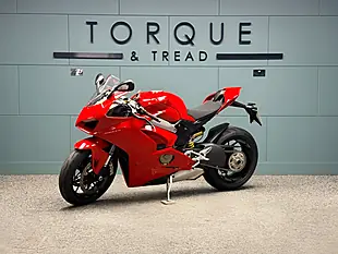 Used 2019 Ducati Panigale V4 Super Sports Red - Interior and Exterior details 9
