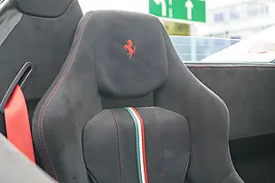 Used 2019 Ferrari 488 Spider Red - Interior and Exterior details 15